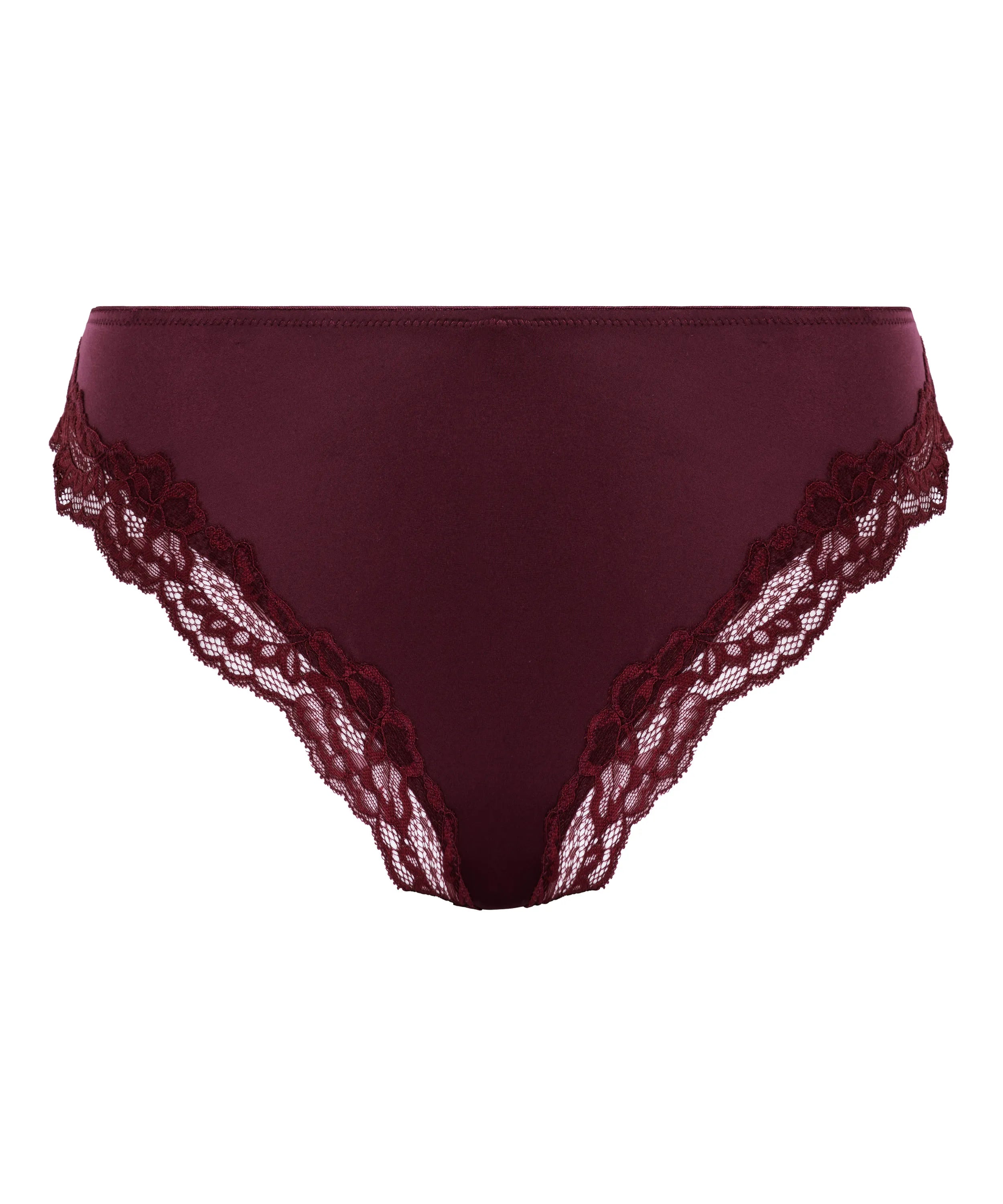 Hunkemoller_Purple_Lace &amp; Shine Brazilian_303254_Fig_05