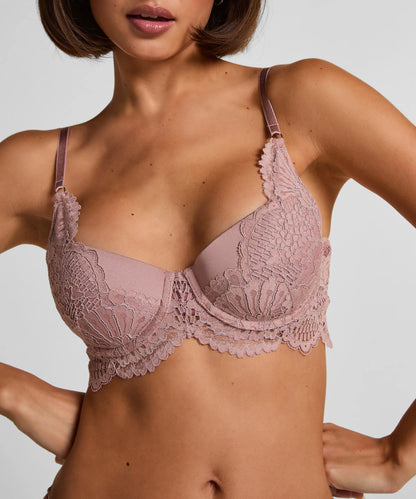 Hunkemoller_Purple_Essie Padded Underwired Longline Bra in Different Cup Sizes_303267_Woodrose_02