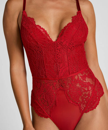 Hunkemoller_Red_Whitney Body_303327_Chili Pepper_02