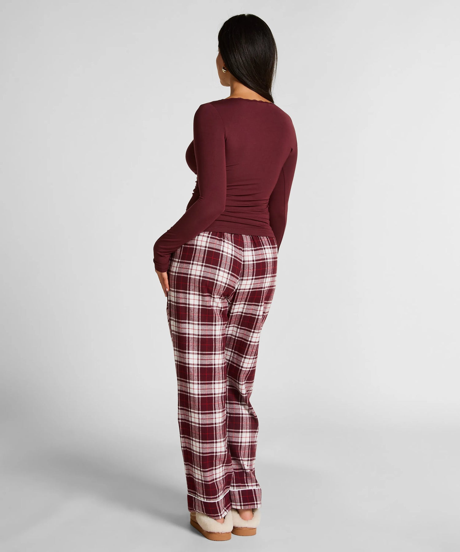 Hunkemoller_Purple_Longsleeved Jersey Pyjama Top_303575_Windsor Wine_04