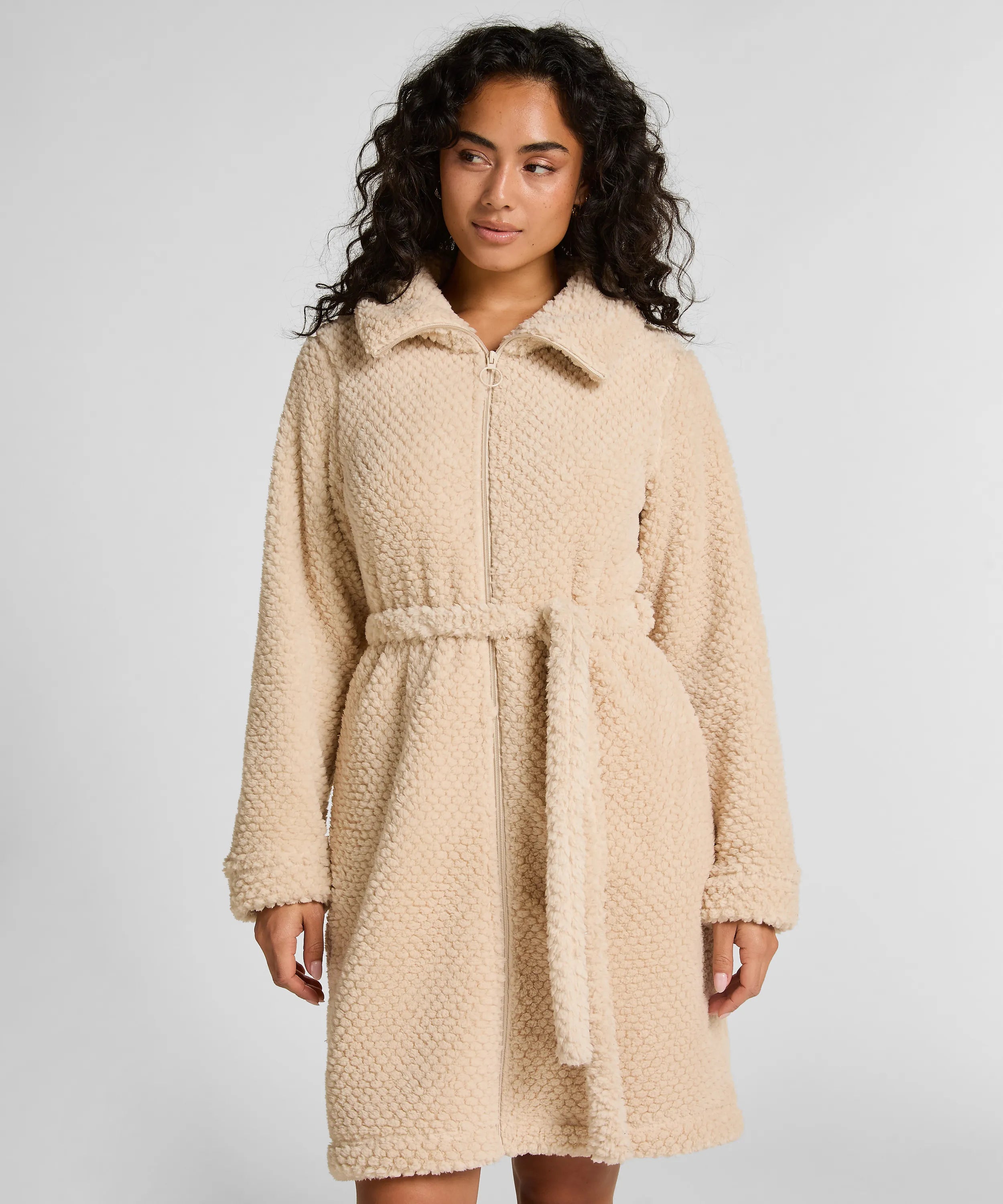 Hunkemoller_White_Robe Zip Up Fleece_303585_Whitecap Gray_01