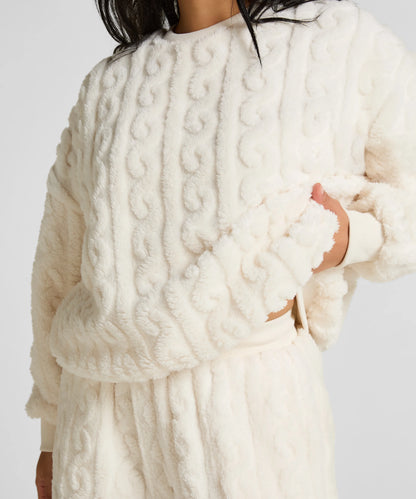 Hunkemoller_White_Top Cable Fleece_303590_Gardenia_02