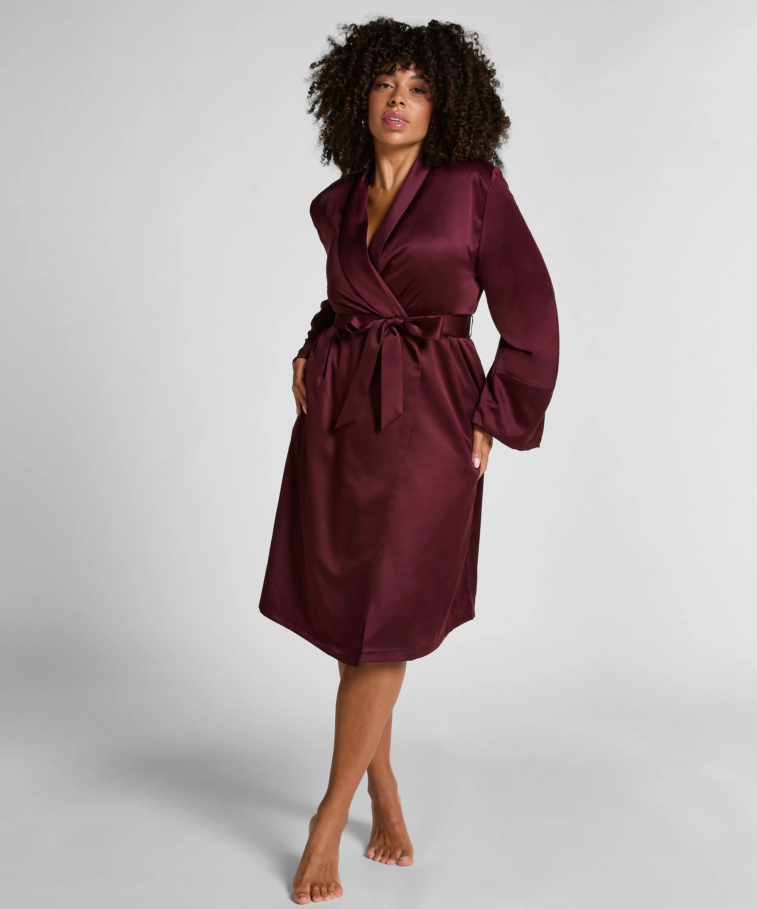 Hunkemoller_Purple_Satin Fleece Bathrobe_303597_Fig_01