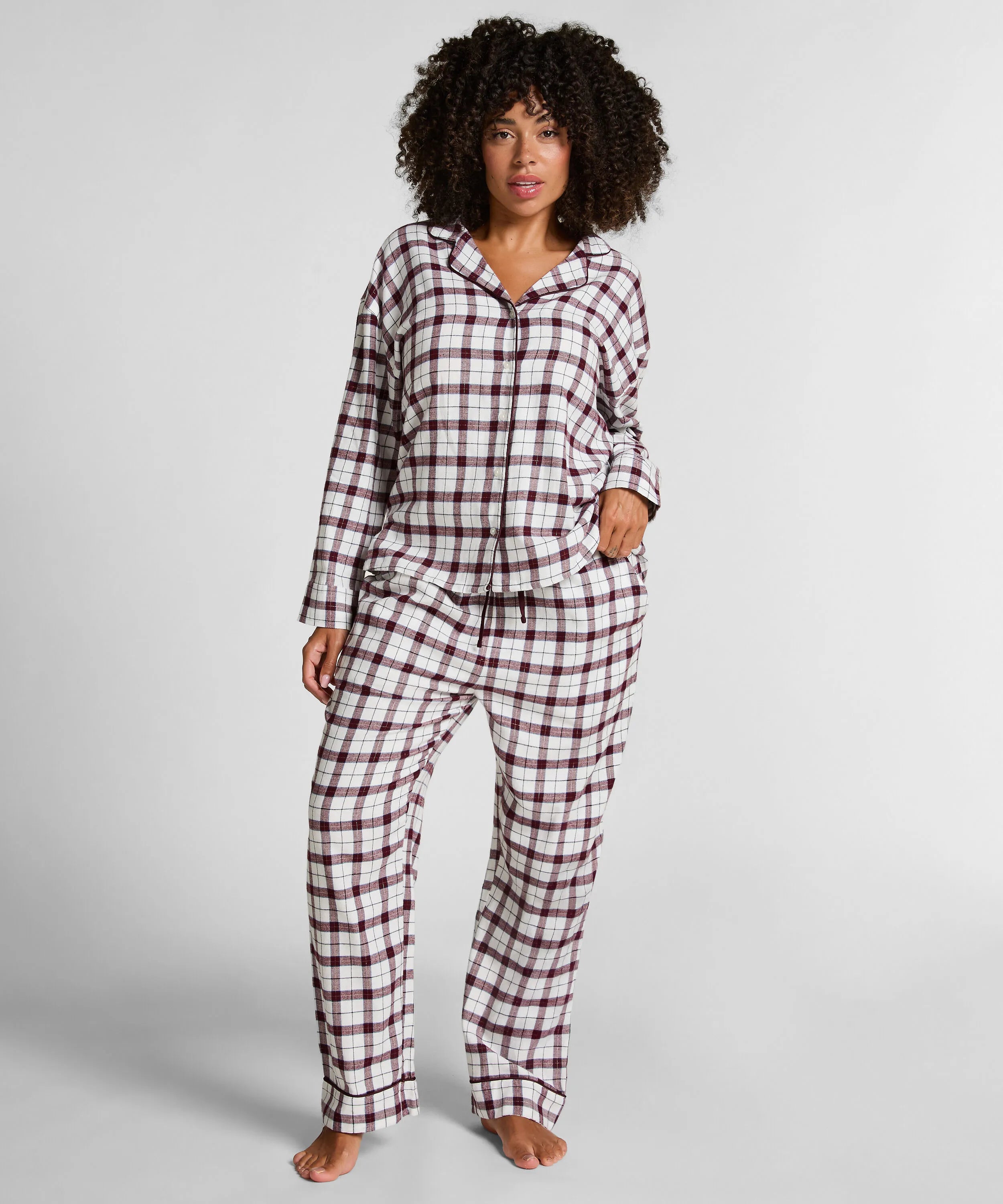 Hunkemoller_White_Flannel Pyjama Pants_303626_Gardenia_04