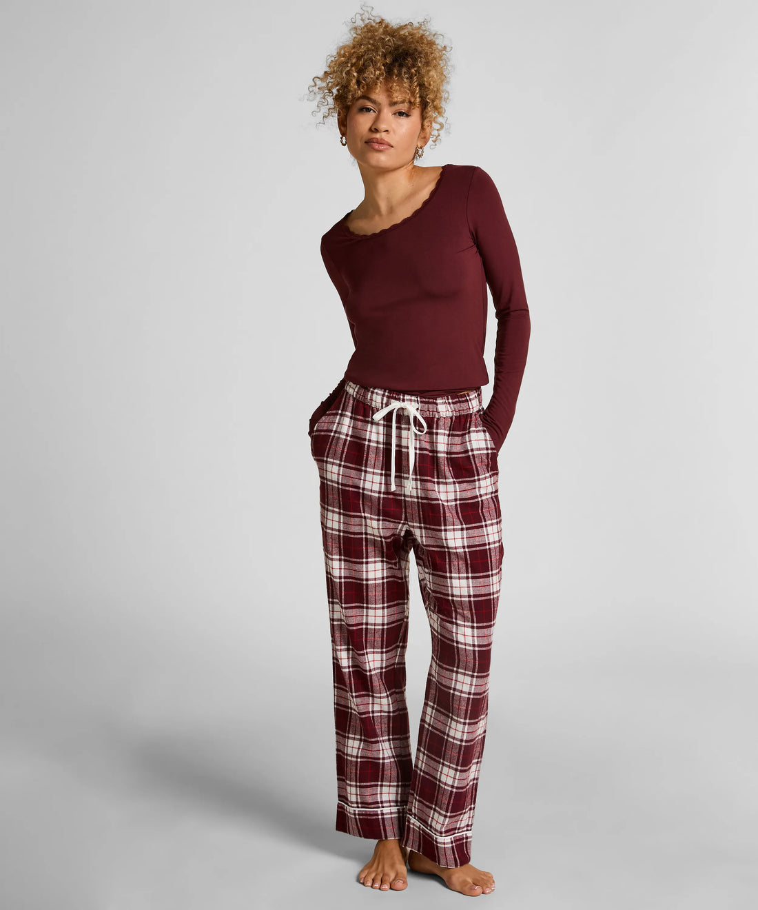 Hunkemoller_Purple_Flannel Pyjama Pants_303637_Windsor Wine_01