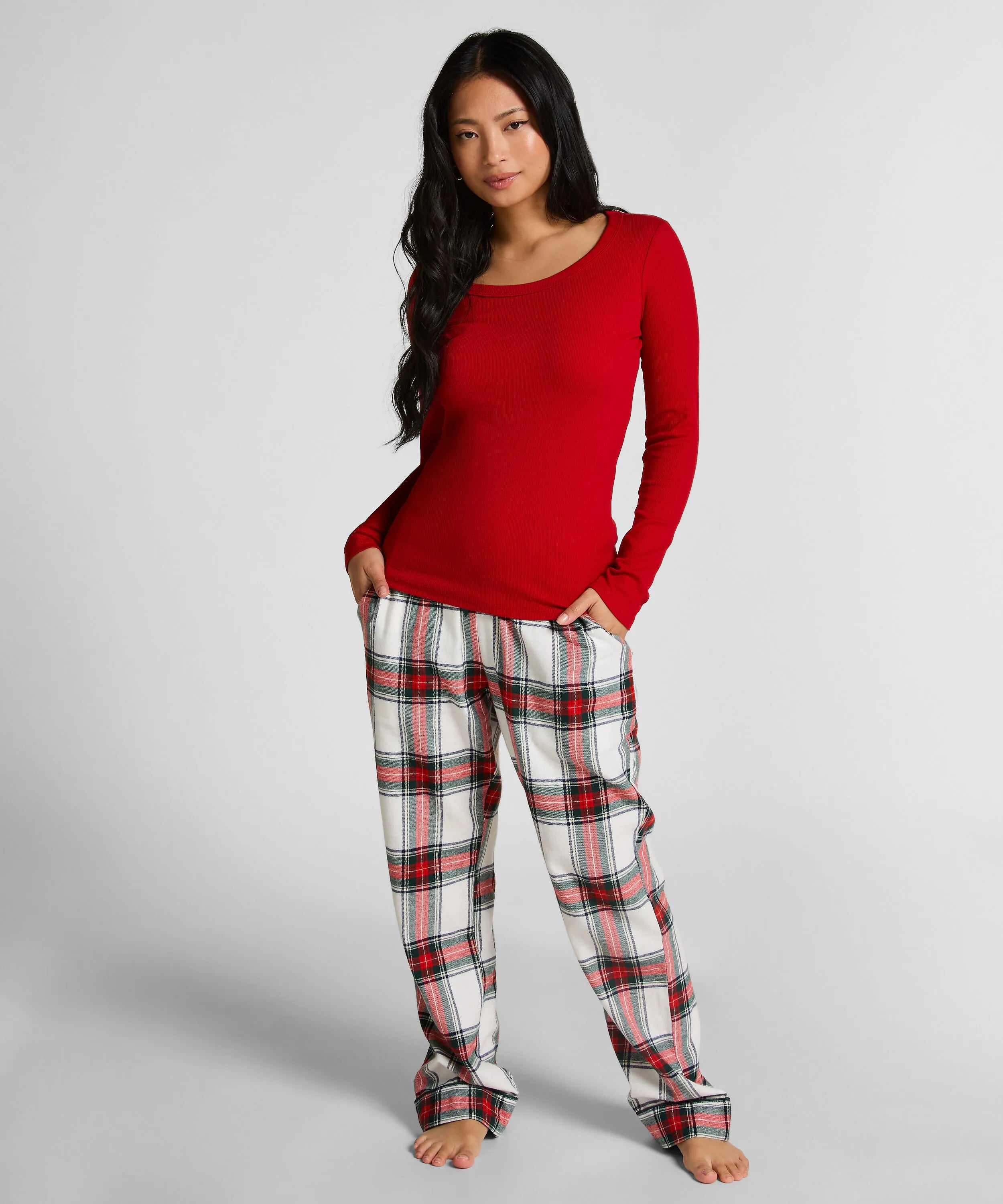 Hunkemoller_Red_Cotton Pyjama Top_303649_Savvy Red_03