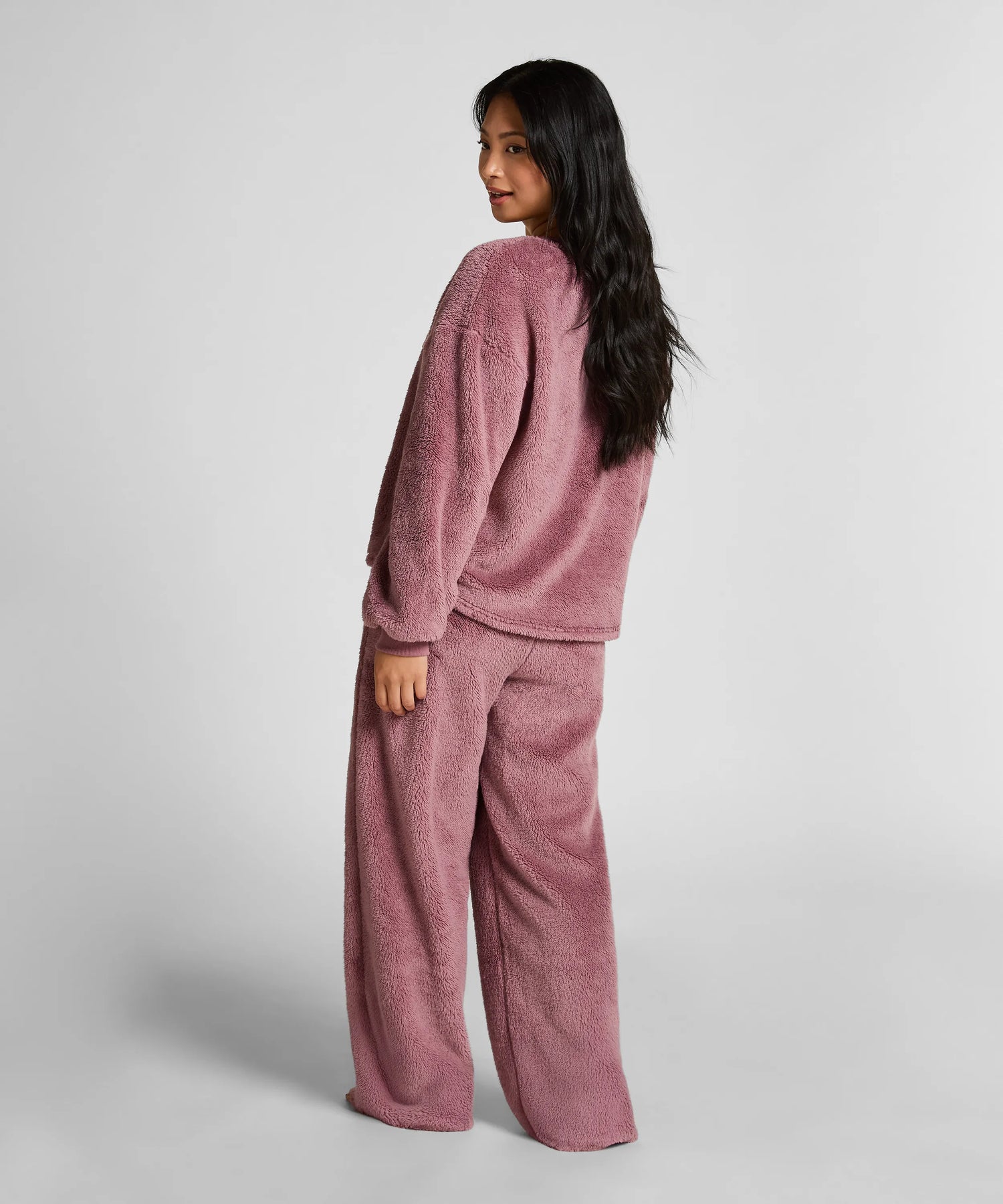 Hunkemoller_Pink_Longsleeved Top Fluffy Fleece_303660_Pink_04