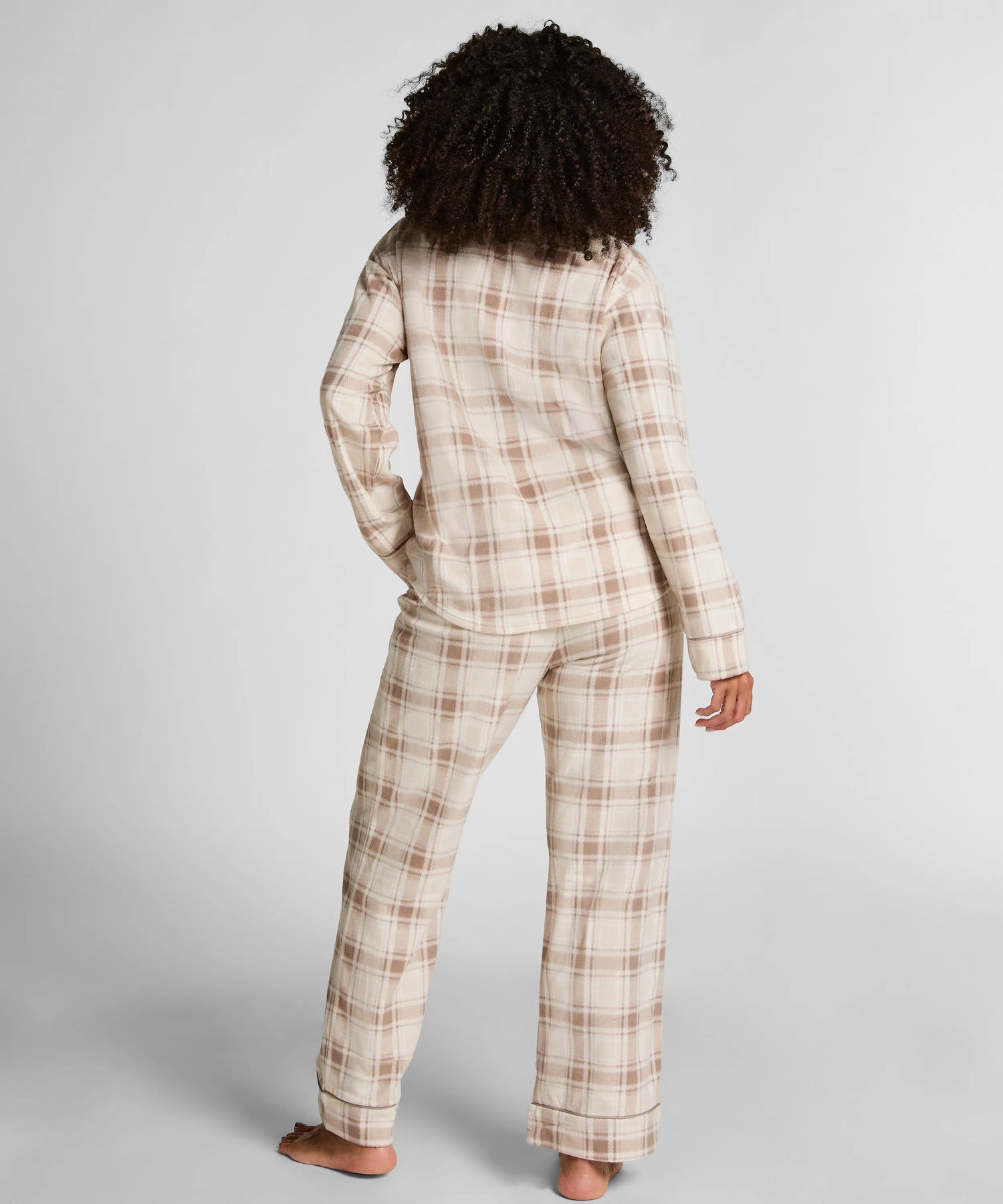 Hunkemoller_White_Pyjamaset Polar Fleece_303670_Whitecap Gray_03