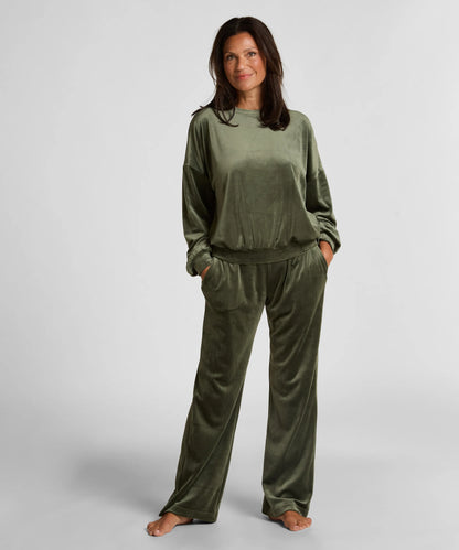 Hunkemoller_Green_Velvet Pyjama Set_303709_Climbing Ivy_01