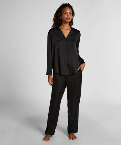 Hunkemoller_Black_Satin Print Long Sleeve Pyjamas_303710_Caviar_01