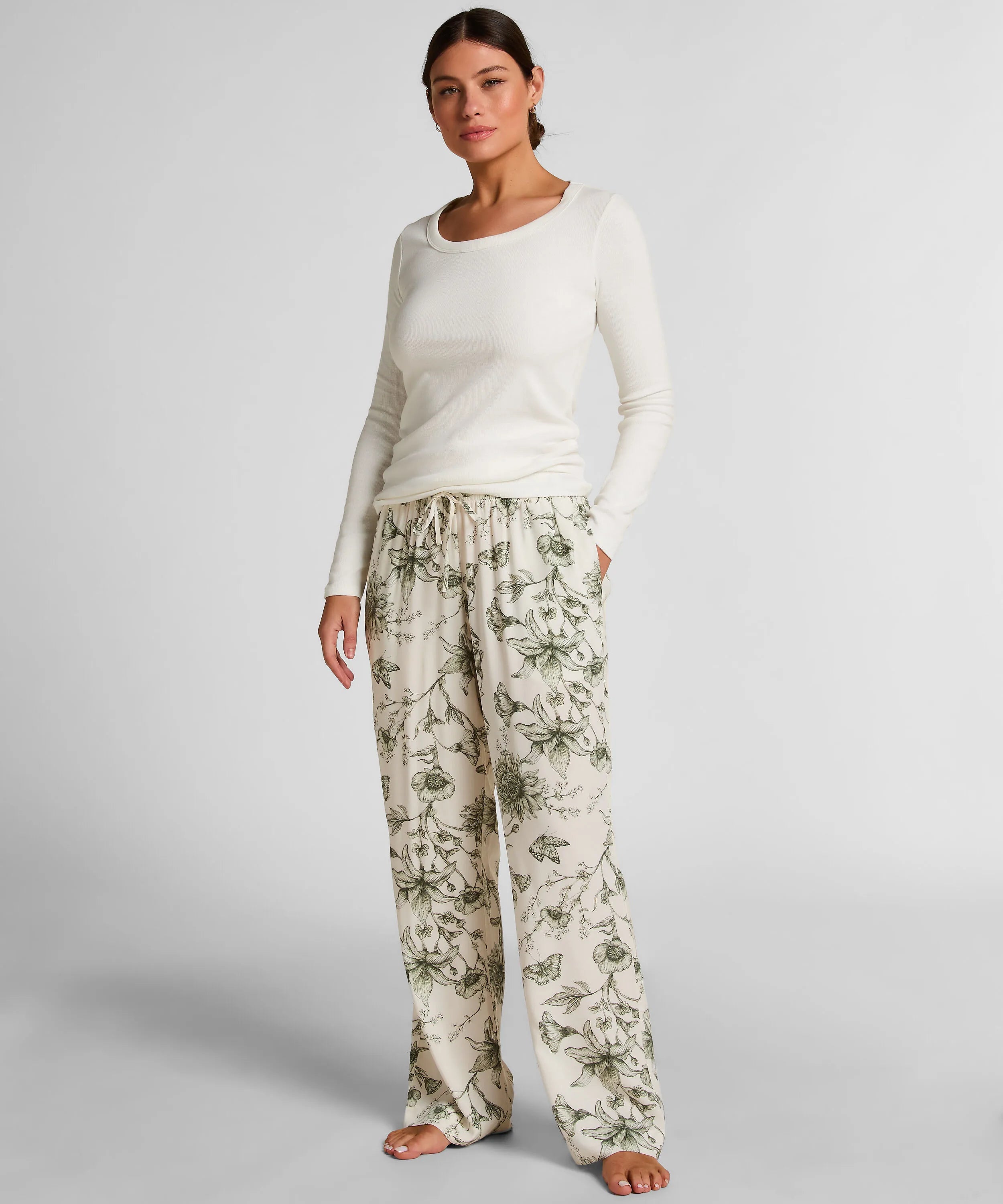Hunkemoller_White_Cotton Pyjama Top_303865_Gardenia_01