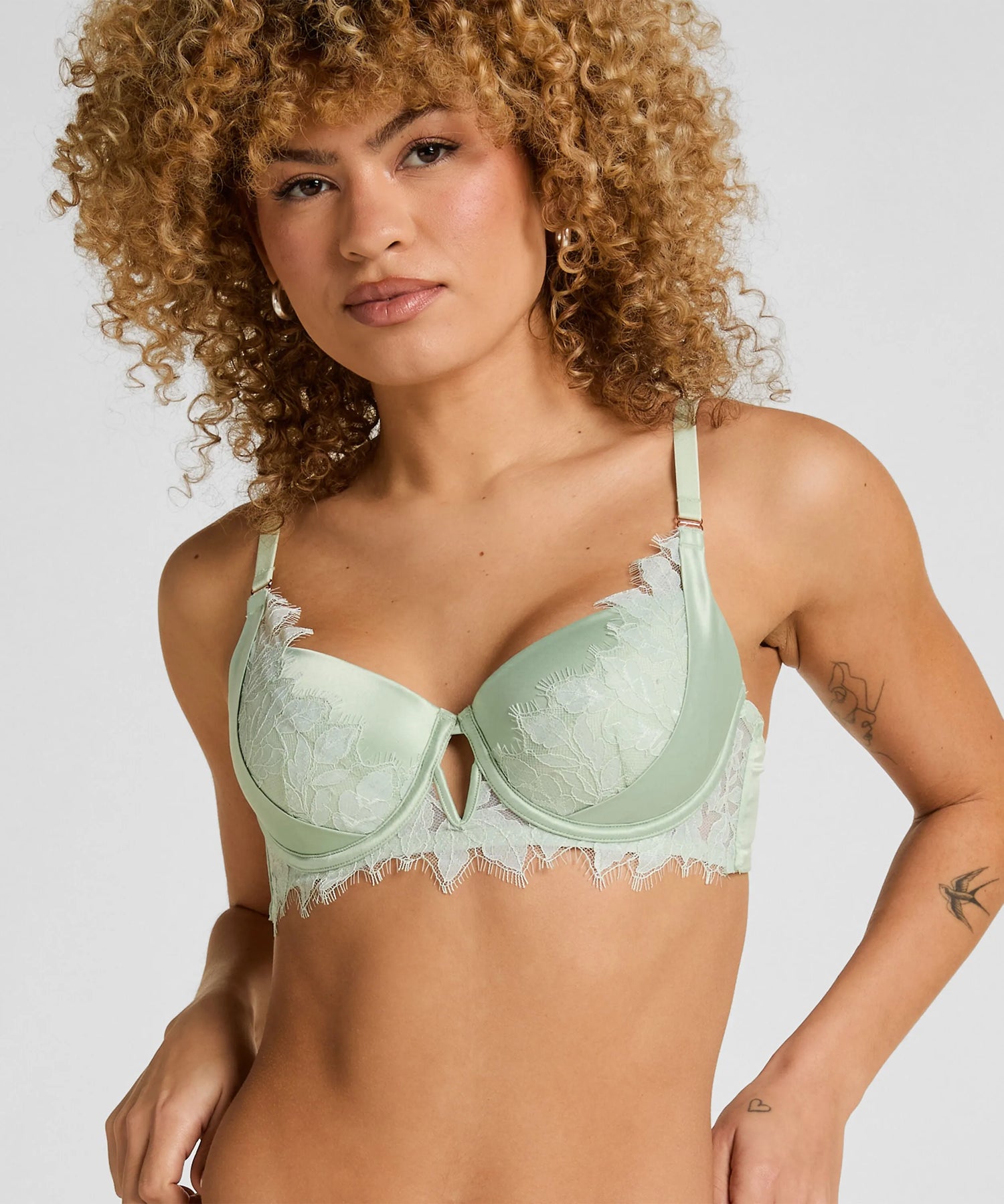 Hunkemoller Green Women Malou Padded Underwired Bra SKU: 304140_Green Image 01