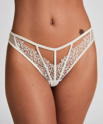 Hunkemoller White Women Kristina Highleg Thong SKU: 304215_White Image 02