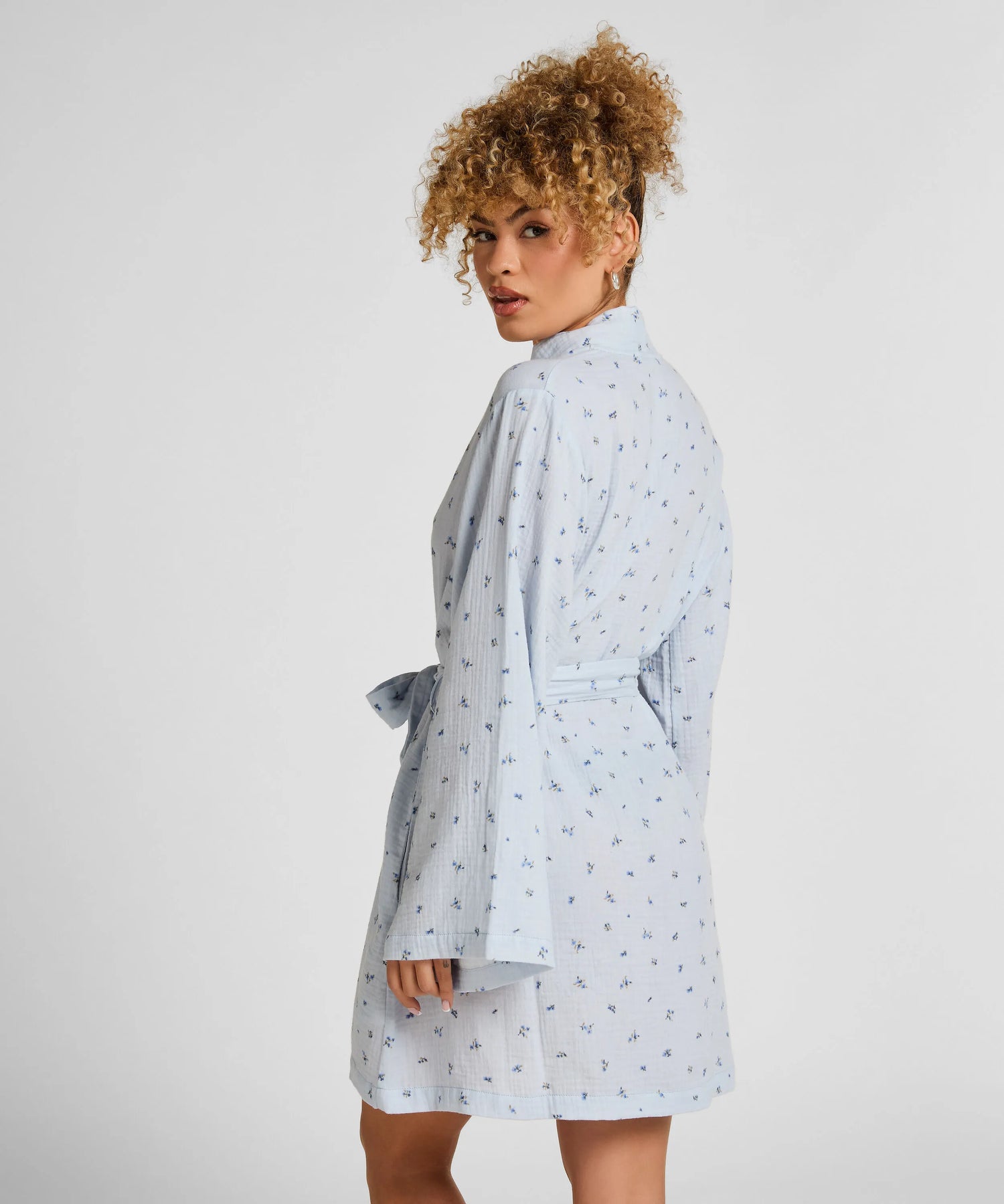 Hunkemoller Blue Women Muslin Robe Short SKU: 304591_Blue Image 03