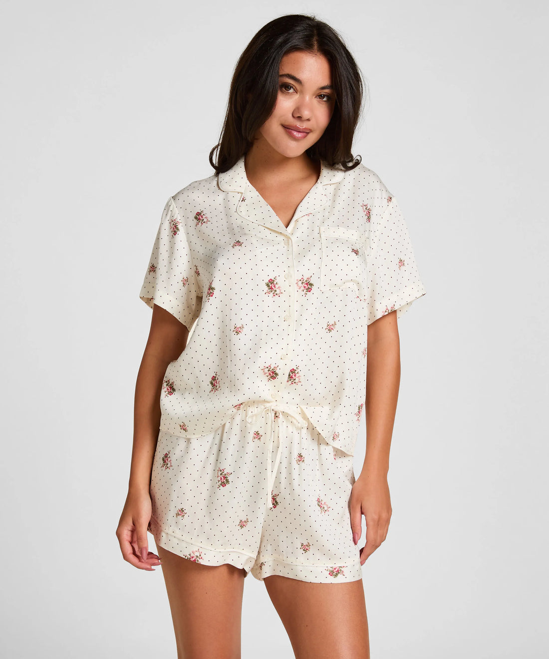 Hunkemoller Gardenia Women Pyjama Short Satin SKU: 306099_Gardenia Image 01