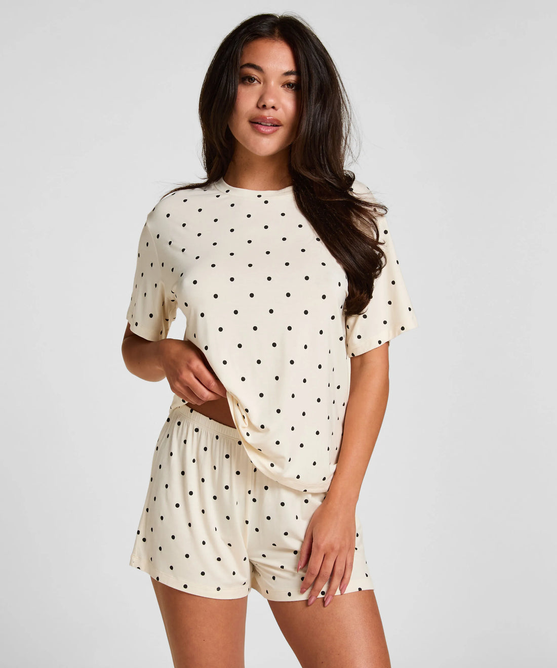 Hunkemoller Pristine Women Pyjama Set Loose SKU: 306149_Pristine Image 01