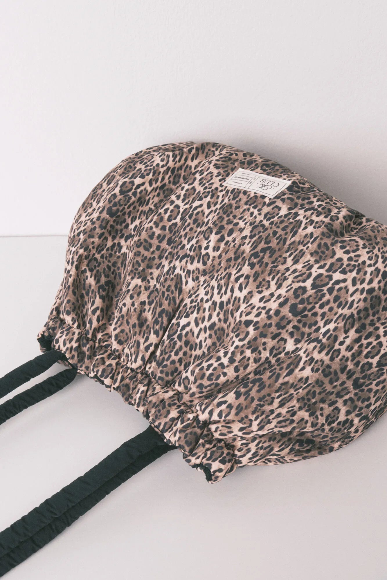 Women Secret_Nude_Animal Print Reversible Nylon Handbag_3062337_39_04