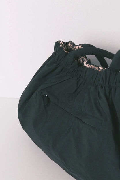 Women Secret_Nude_Animal Print Reversible Nylon Handbag_3062337_39_06