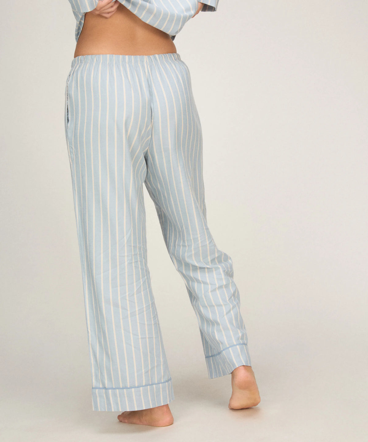 Hunkemoller Soft Chambray Women Petite Pant Woven SKU: 306250_Soft Chambray Image 04