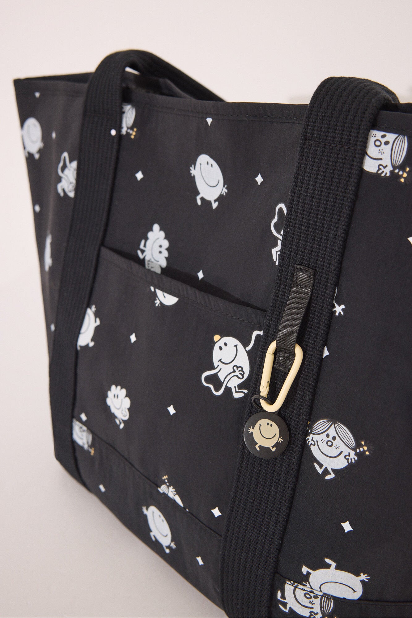 Women Secret_Mr. Men &amp; Little Miss Black Tote Handbag, Bag_3069506_01_04