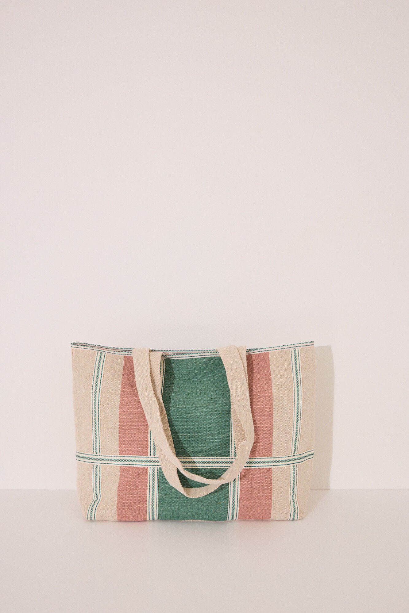 Women Secret_Large Raffia Handbag_3069508_98_03