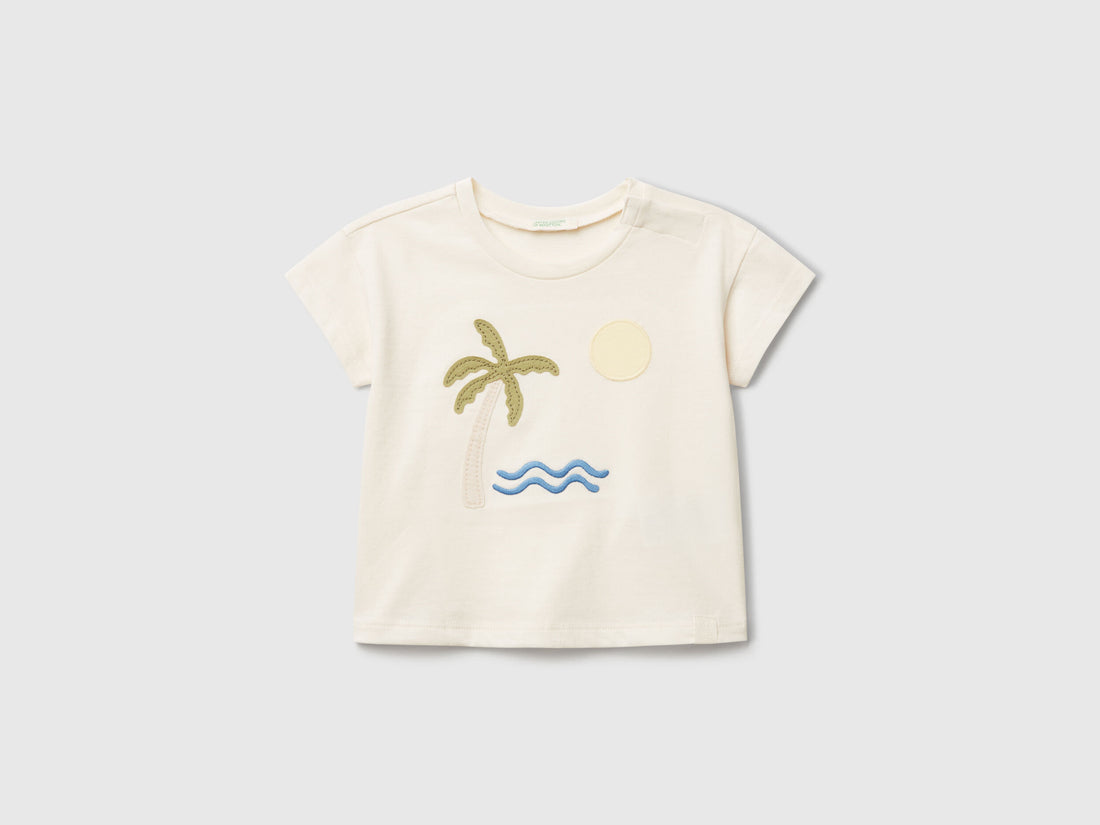 Benetton_T-Shirt with Summer Graphic_3096A106D_0R2_01