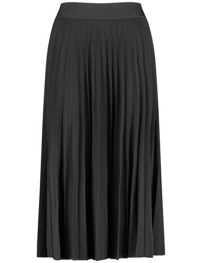 Taifun_Black_Skirt Jersey_310005-76048_1100_01