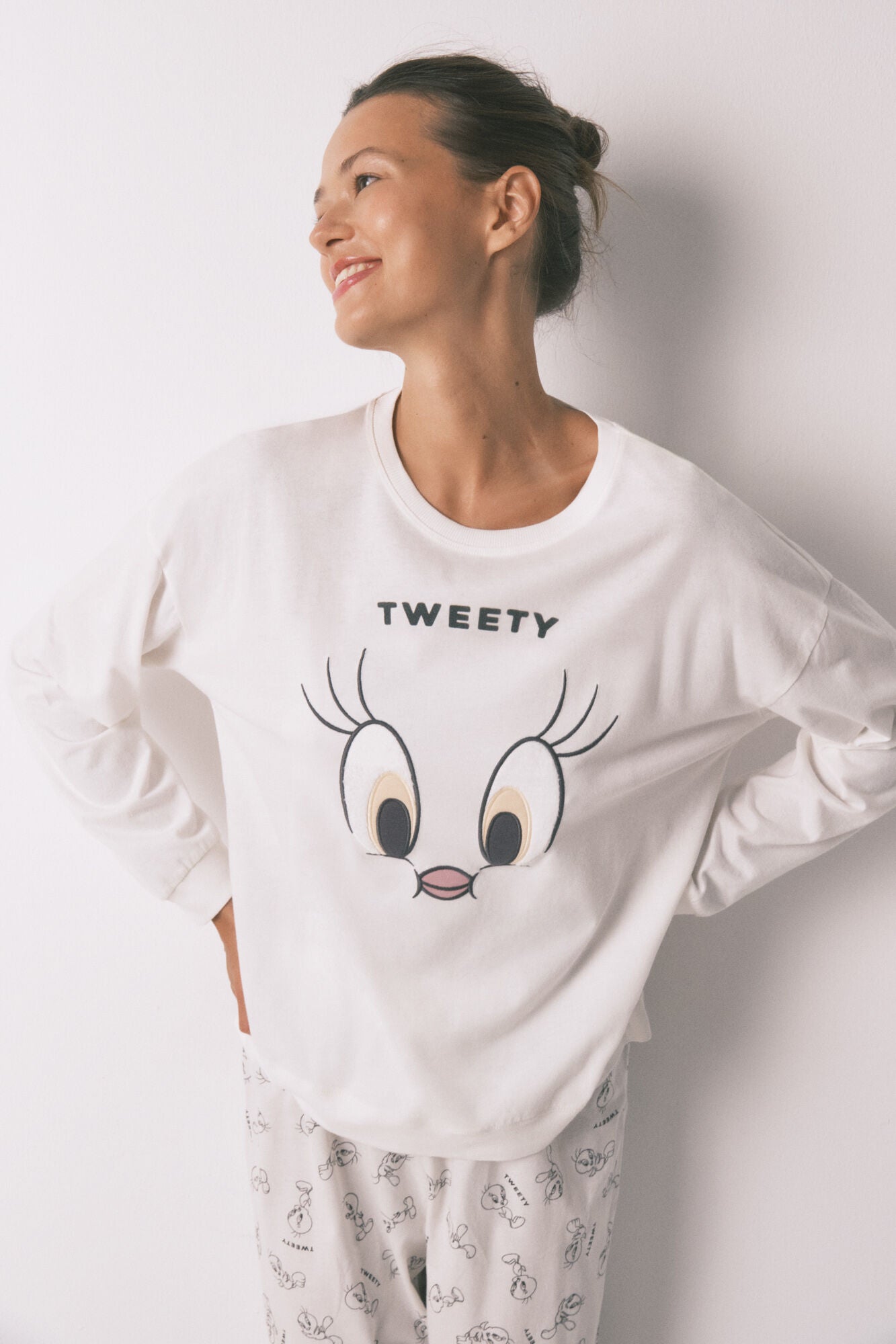 Women Secret_Ivory_Tweety Bird 100% Cotton Long Pyjamas_3132125_96_02