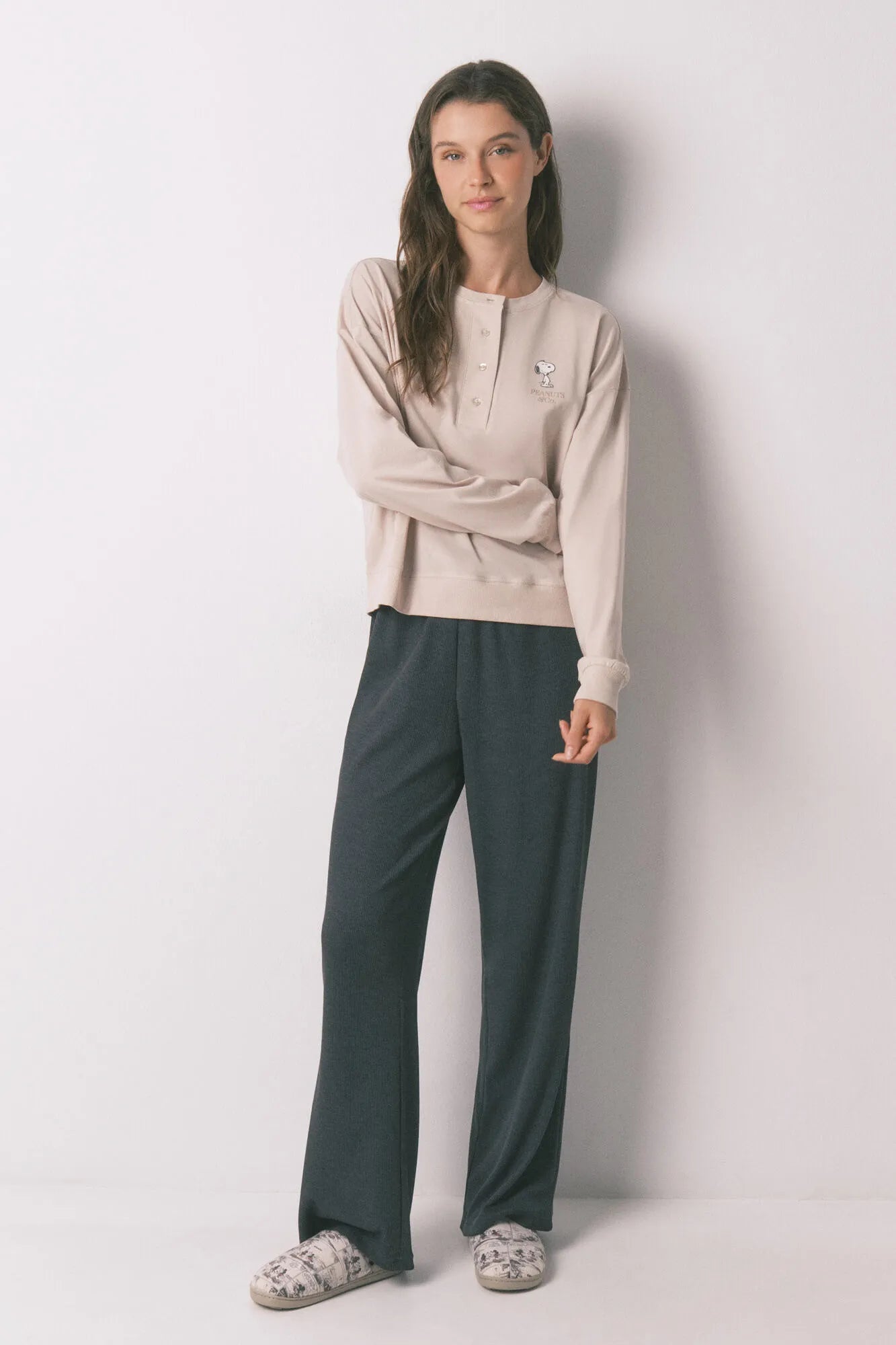 Women Secret_Nude_100% Cotton Beige Snoopy Long Pyjamas_3132128_36_04