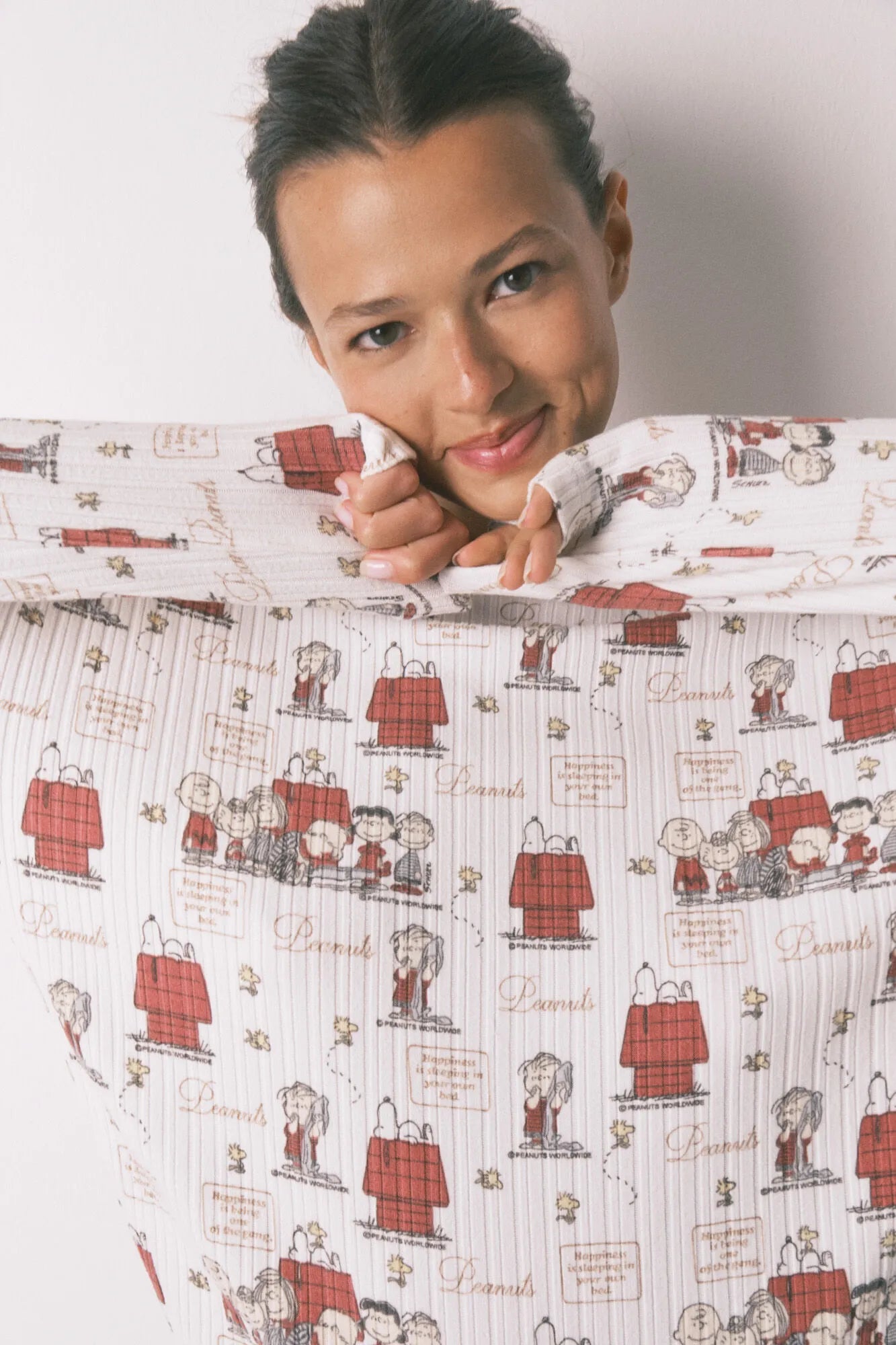 Women Secret_Ivory_Soft Ribbed White Snoopy Long Pyjamas_3132133_96_04