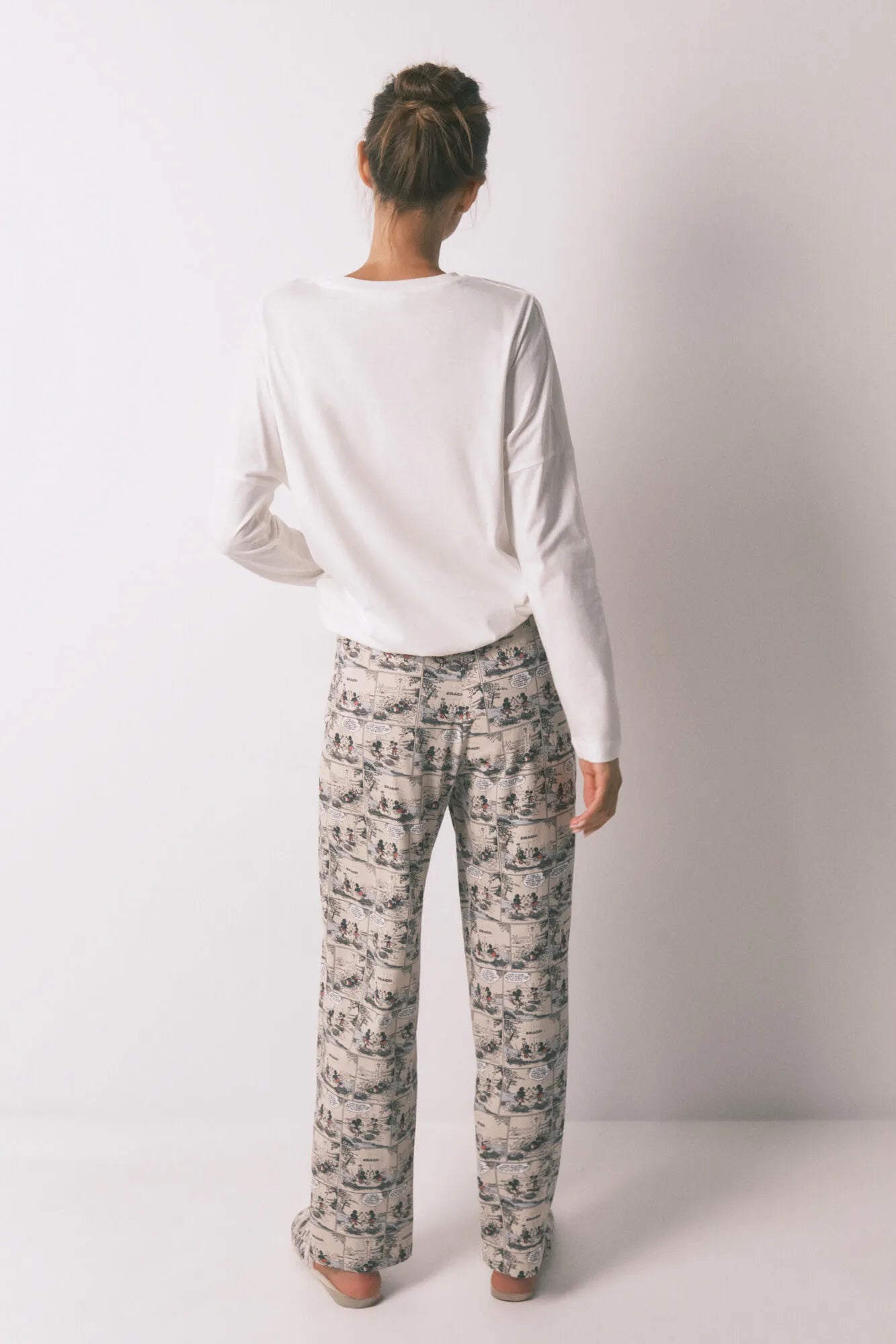 Women Secret_Ivory_100% Cotton White Mickey Mouse Long Pyjamas_3132149_96_05