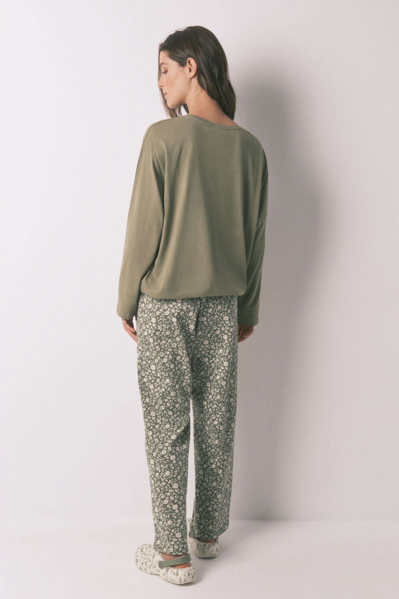 Women Secret_Dark Khaki_100% Cotton Smiley Khaki Long Pyjamas_3132152_91_05