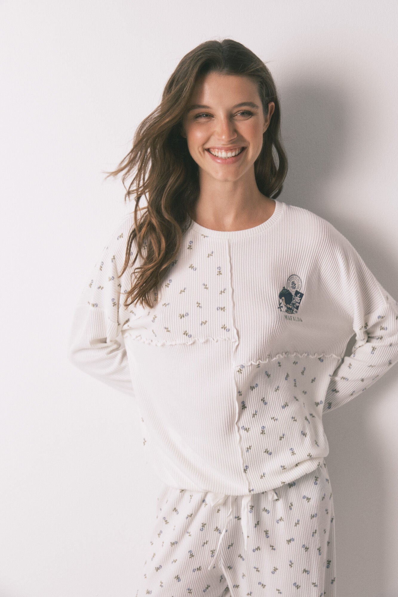 Women Secret_Ivory_Mafalda Ivory 100% Cotton Ribbed Long Pyjamas_3132154_96_02