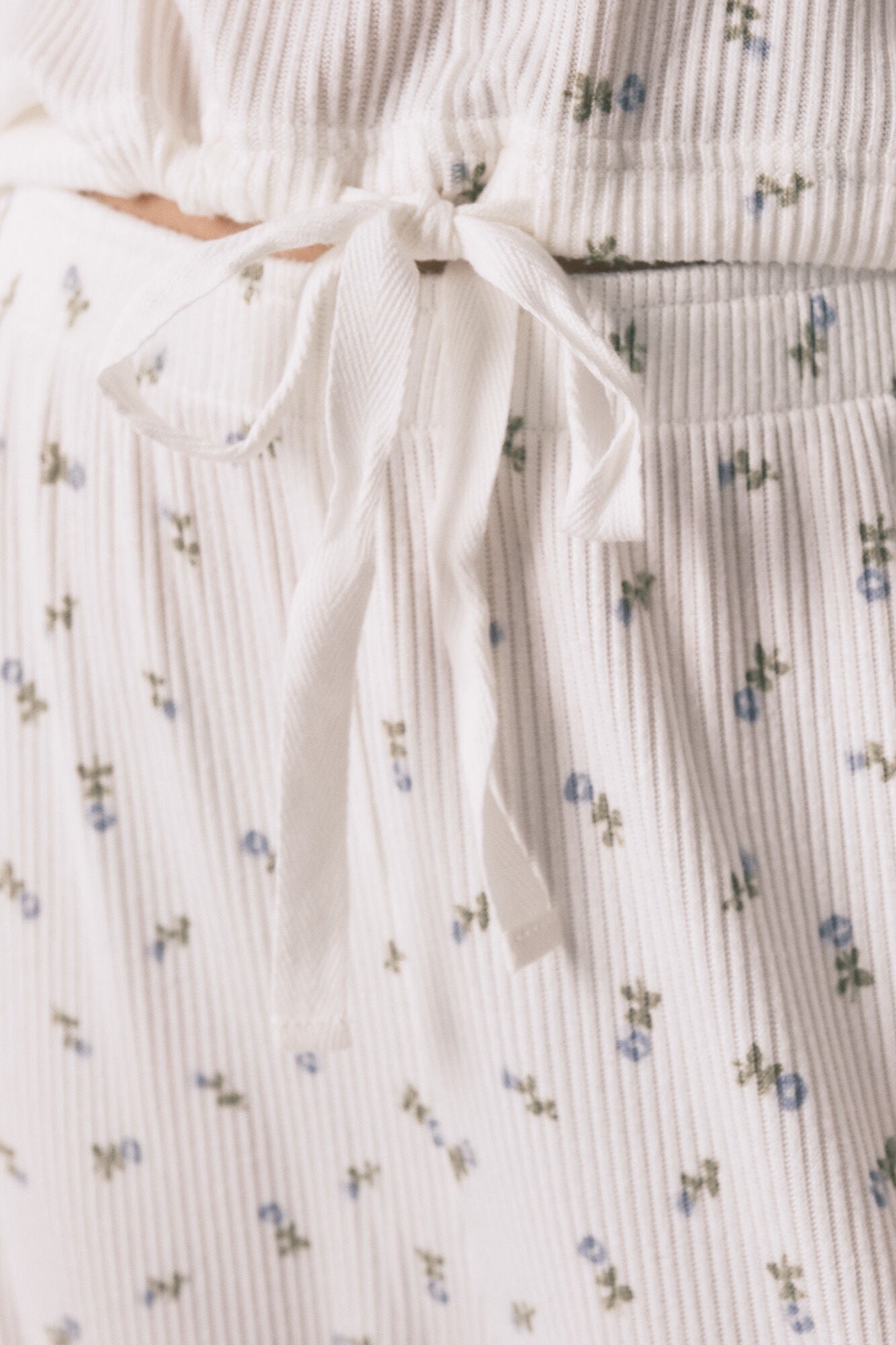 Women Secret_Ivory_Mafalda Ivory 100% Cotton Ribbed Long Pyjamas_3132154_96_05