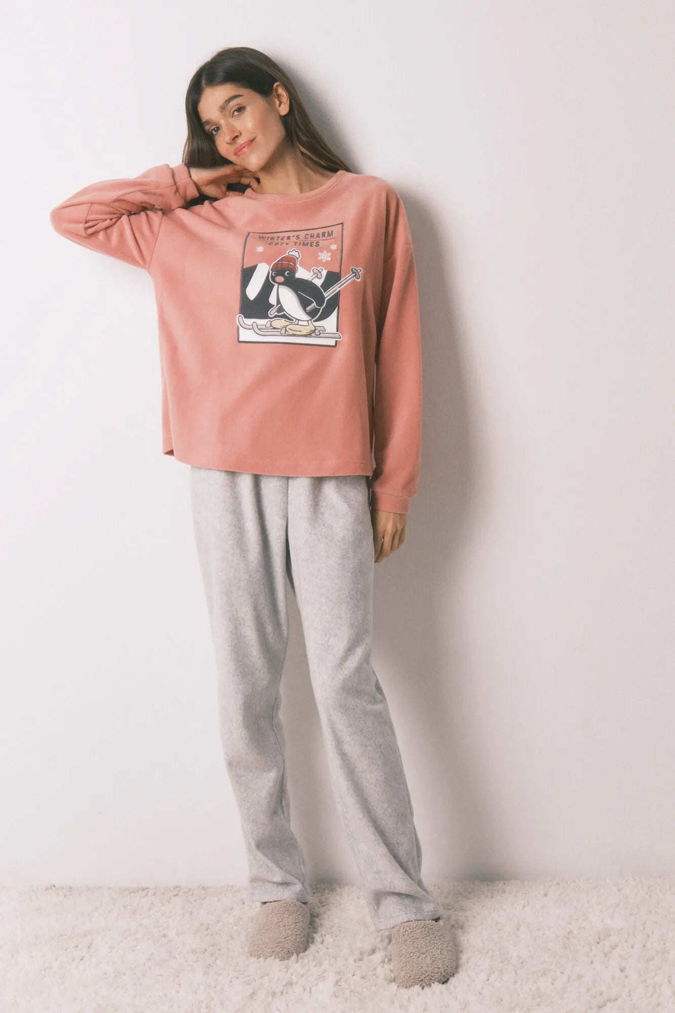 Women Secret_Pink_Soft Pink and Grey Fleece Long Pyjamas Pingu_3132242_72_01