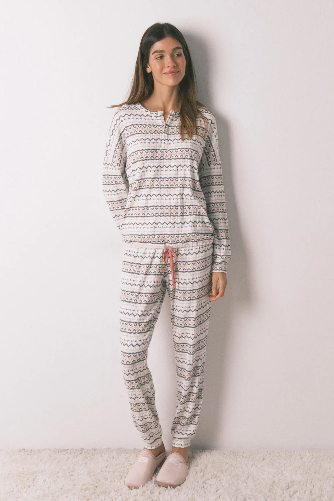 Women Secret_White Print_Warm Soft Jersey-Knit Long Pyjamas Cenfas_3132261_97_01