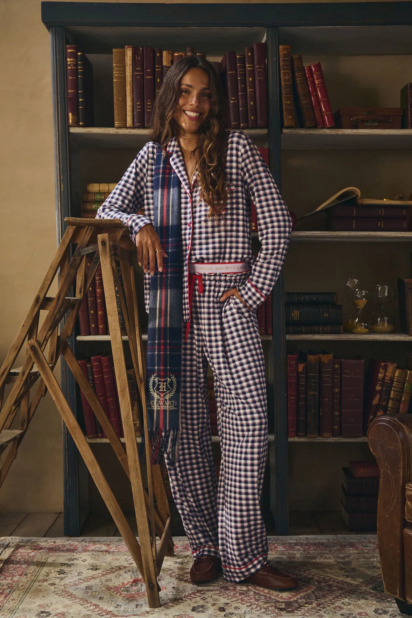 Women Secret_Navy_Long Classic Pyjamas in Soft Checked Jersey-Knit_3132266_10_02