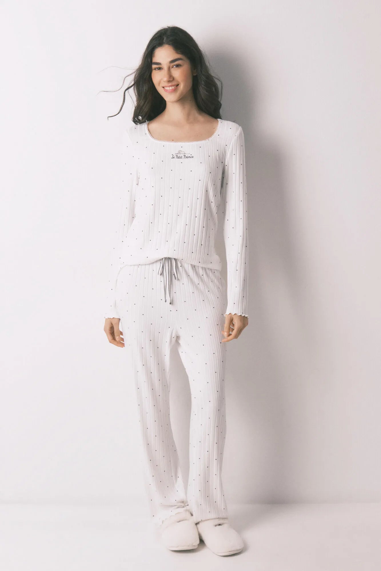 Women Secret_Ivory_White Ribbed Star Print Long Pyjamas_3133481_96_03