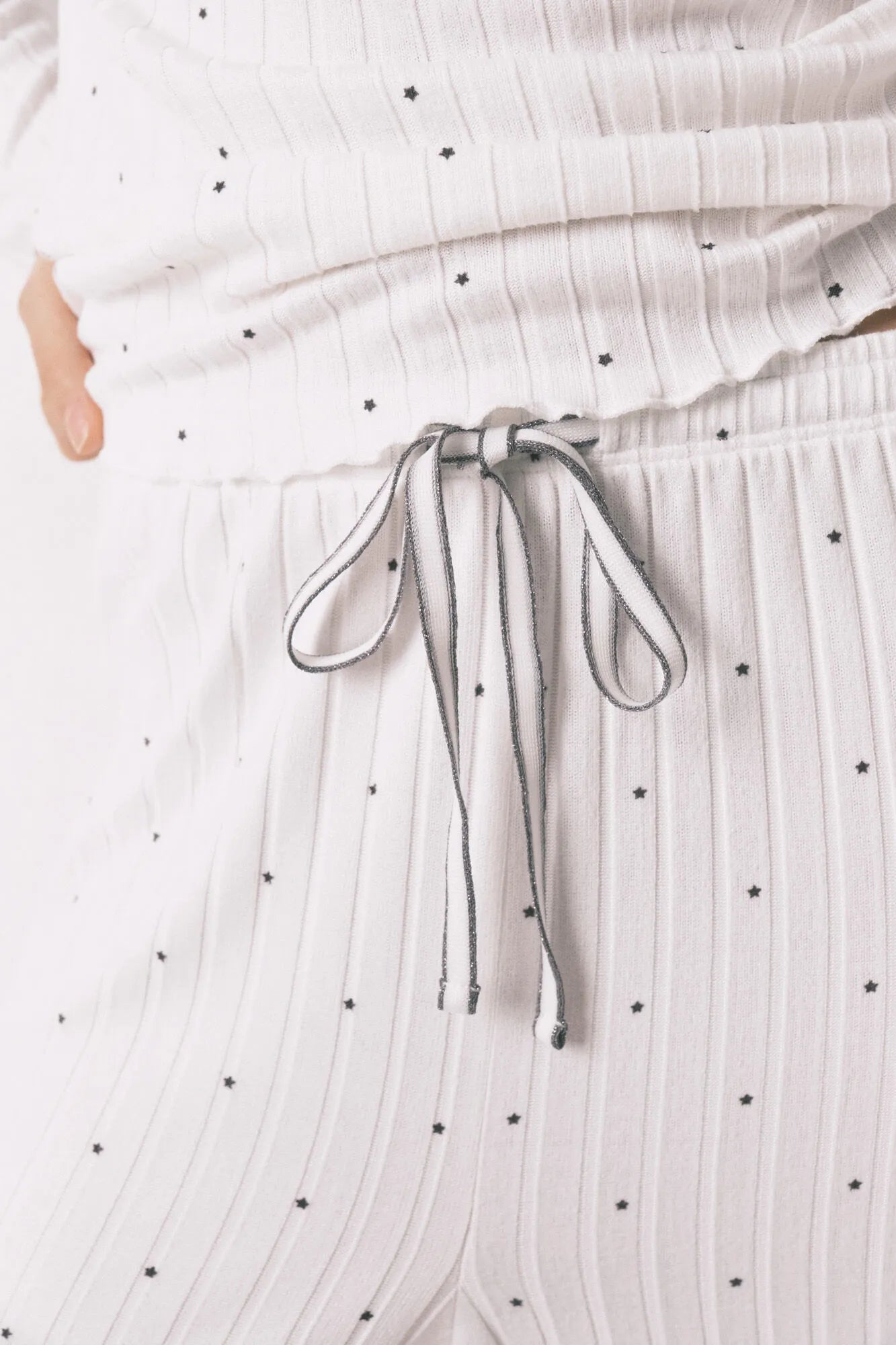 Women Secret_Ivory_White Ribbed Star Print Long Pyjamas_3133481_96_05