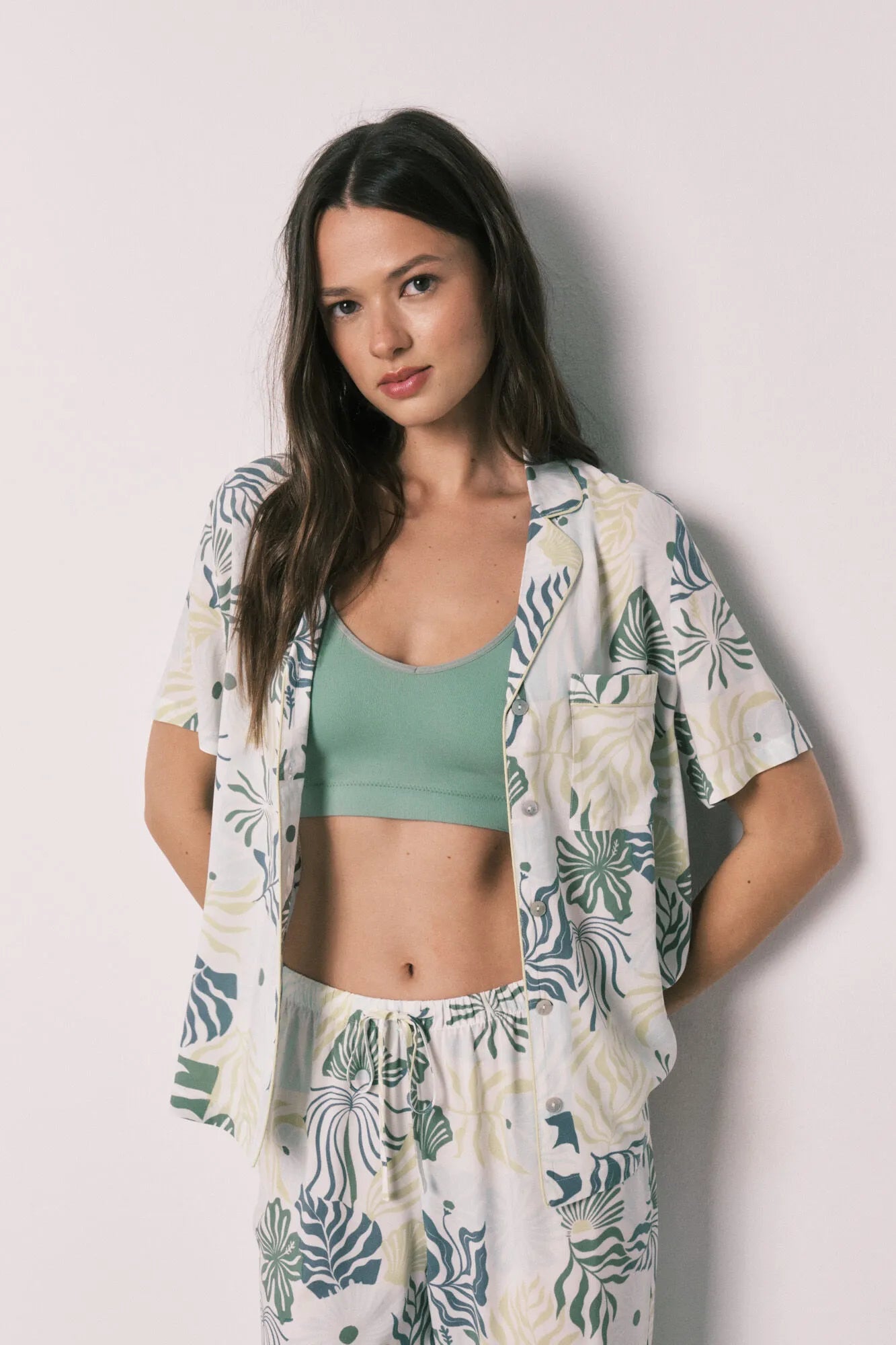 Women Secret Medium Khaki Women Tropical Print Classic Long Pyjamas SKU: 3133549_92 Image 02