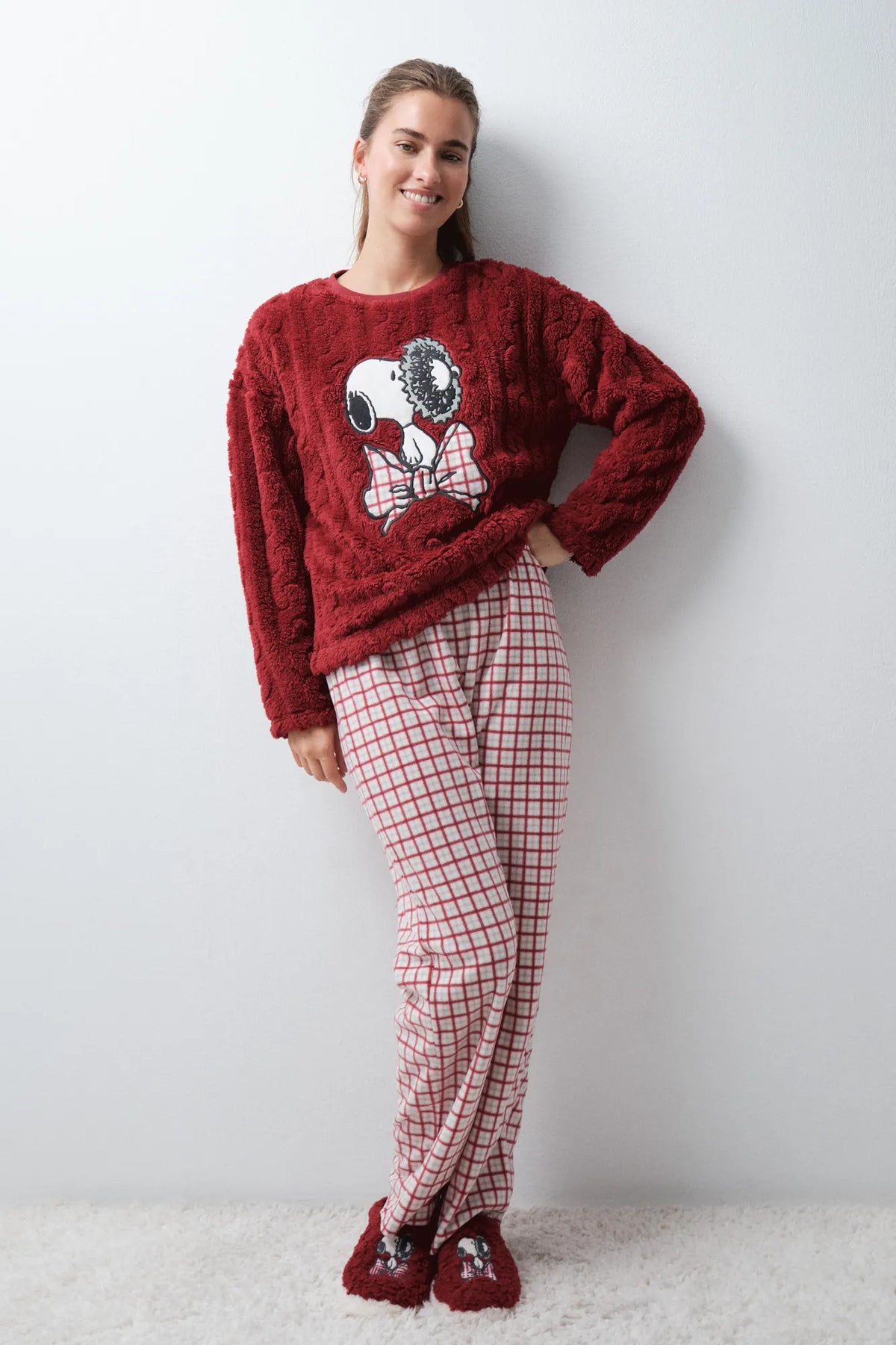 Women Secret Wine Women Snoopy Plaid Fleece Long Pyjamas SKU: 3134161_68 Image 02