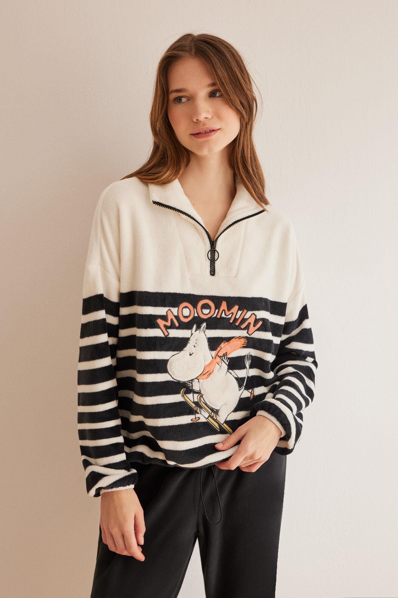 Long Sleeve Long Pant Pyjama Set_3137609_98_01