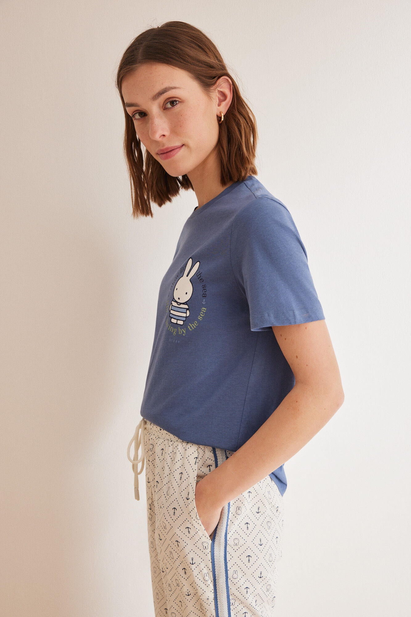 Short Sleeve Long Pant Pyjama Set_3137617_11_01