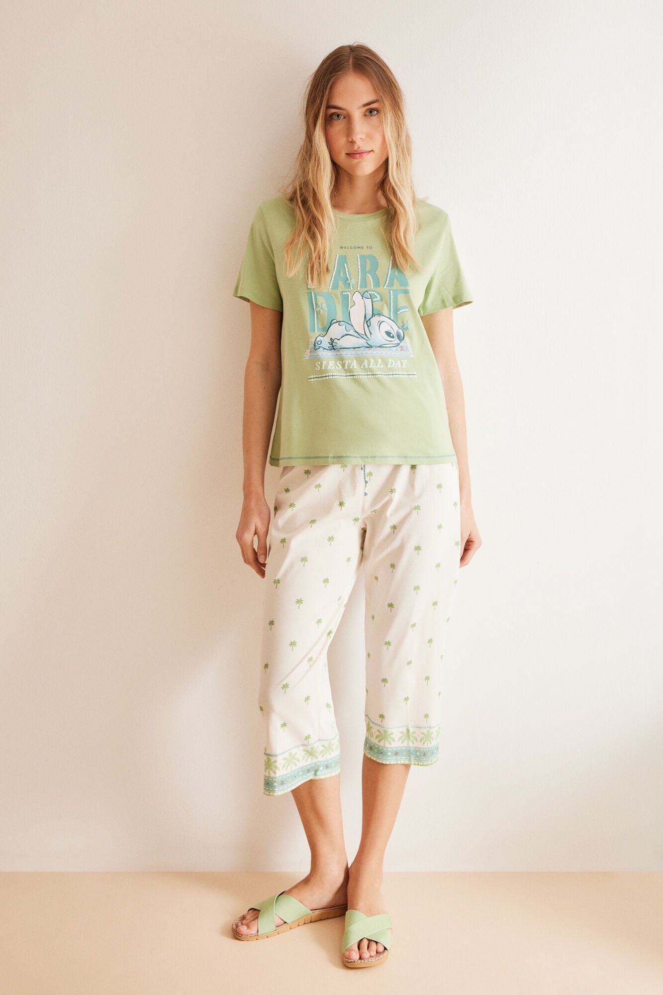 Green Short Sleeves Capri Pant Pyjama_3137658_23_03