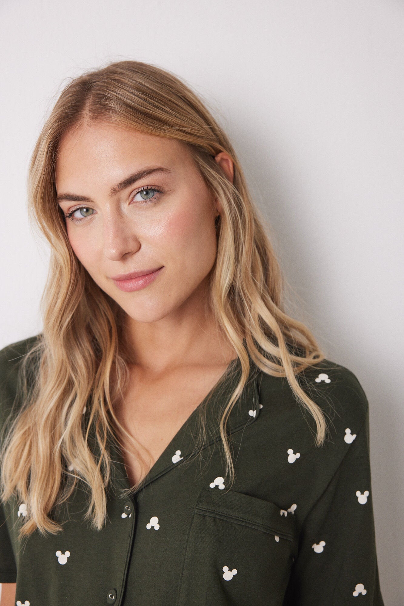 Women Secret_Cotton Shirt Pajamas with Mickey Mouse Logo_3139854_91_02