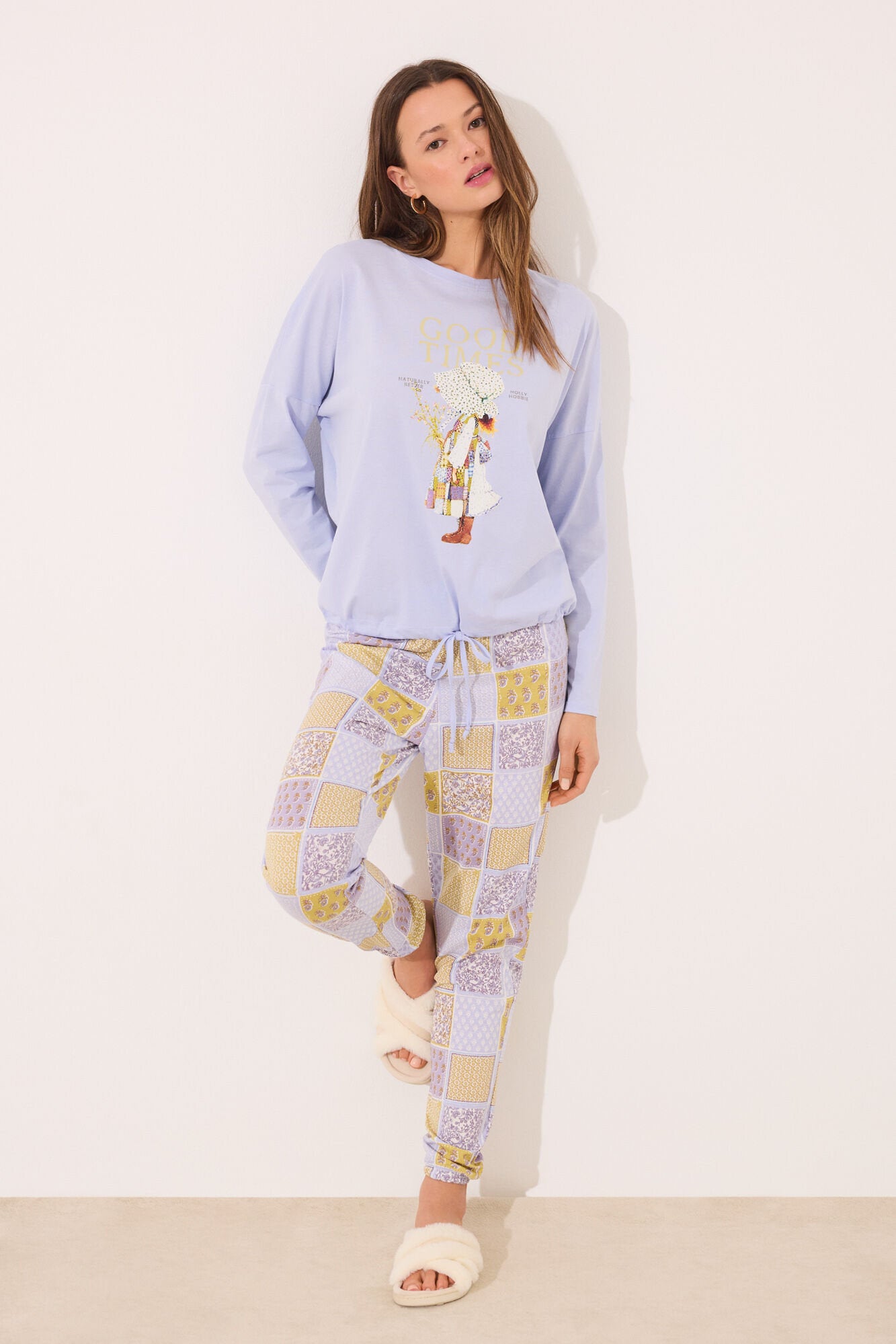 Women Secret_Long Pyjamas with "Holly Hobbie" Print_3139856_75_02