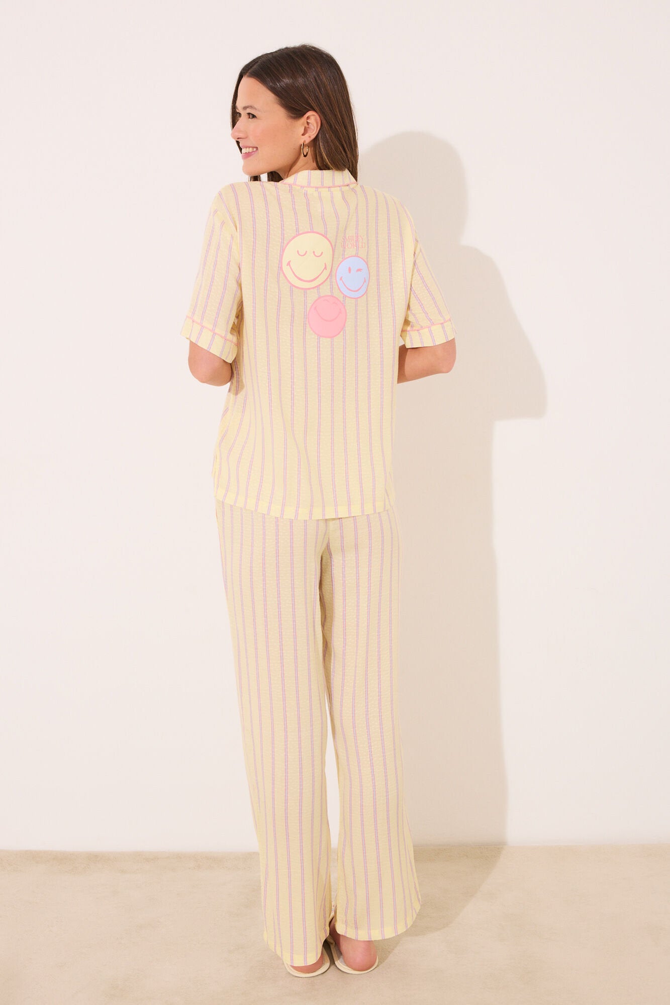 Women Secret_Smiley Striped Satin Classic Pyjamas_3139866_05_05