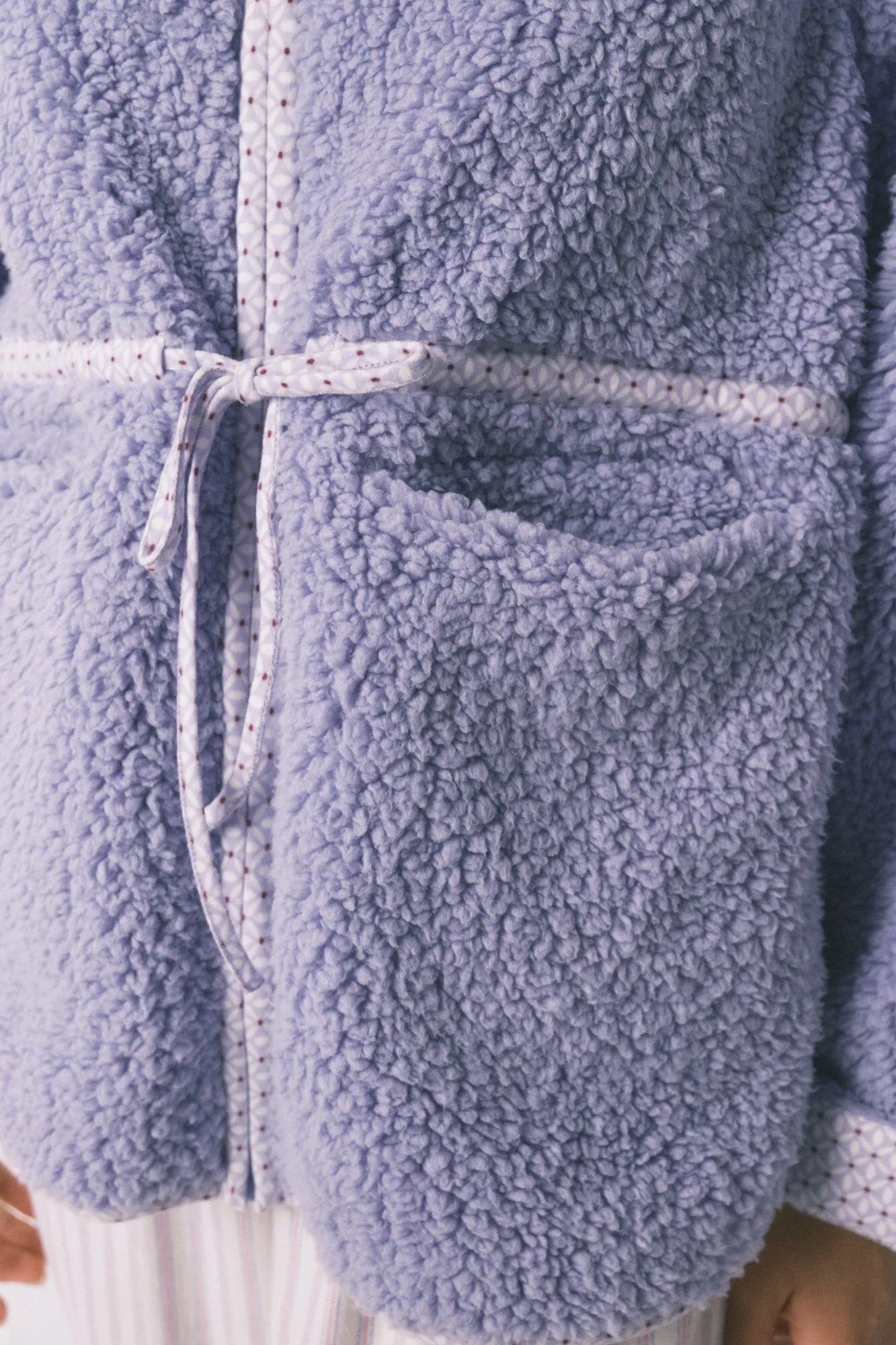 Women Secret_Blue_Short Lilac Faux Shearling Robe_3142295_19_05