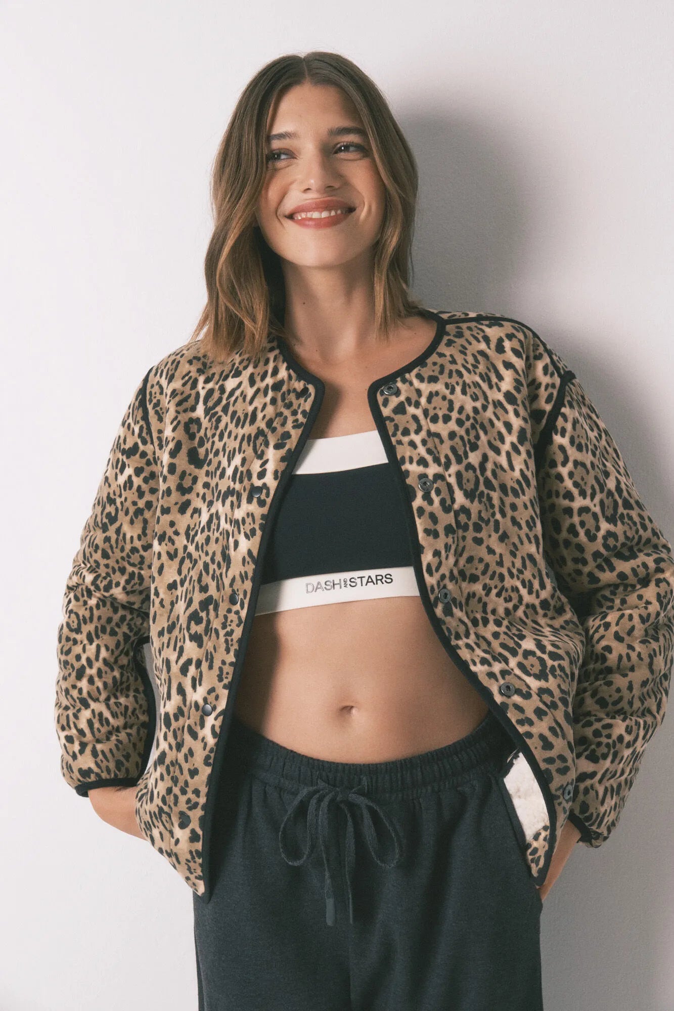 Women Secret_Beige_Short Reversible Animal Print Jacket_3142298_96_05