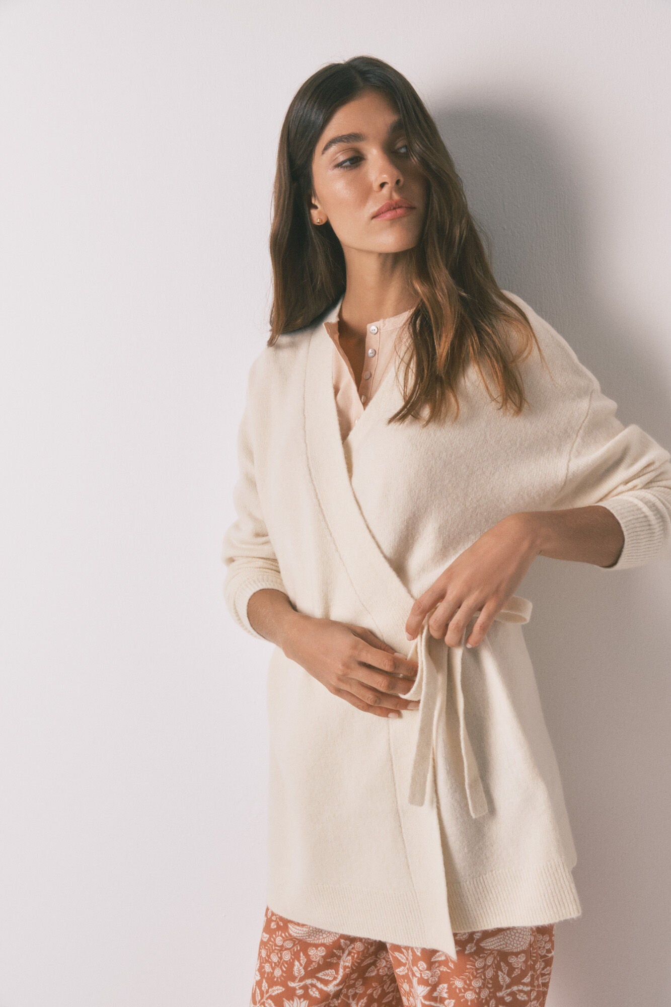 Women Secret_Ivory_Ivory Tricot Cardigan_3142299_96_03